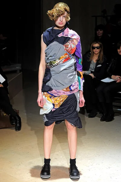 Look 15